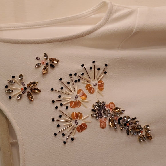 Banana Republic sleeveless top - Picture 3 of 5